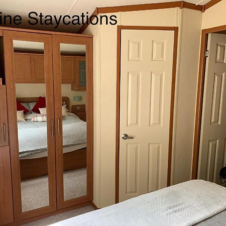Devine Staycations At 38 Riverside 霍伊克 外观 照片